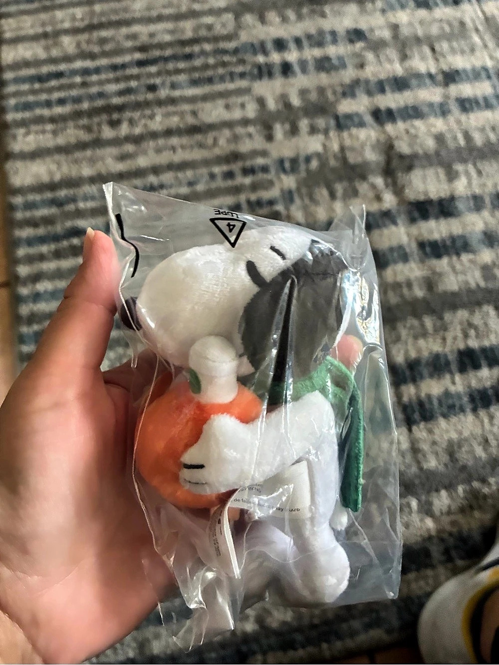 Peanuts x Starbucks Snoopy bag charm Plush Bag Charm in White & Orange NWT